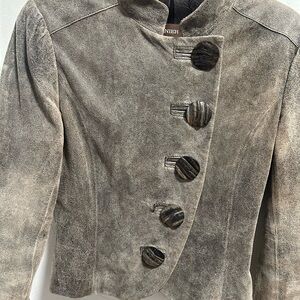 Rare DANIER Leather “chamois” color,, Military Style-UNIQUE BIG WOODEN BUTTONS💋